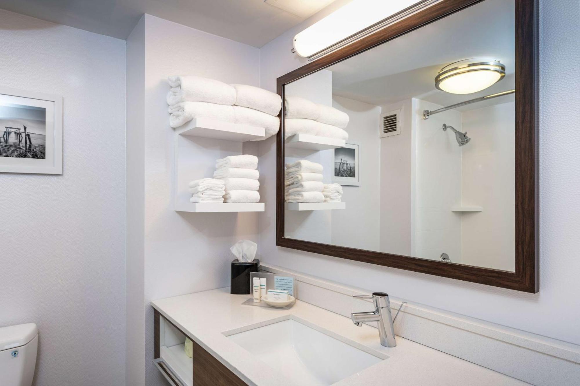 Hampton Inn Fall River/Westport North Westport Exteriör bild
