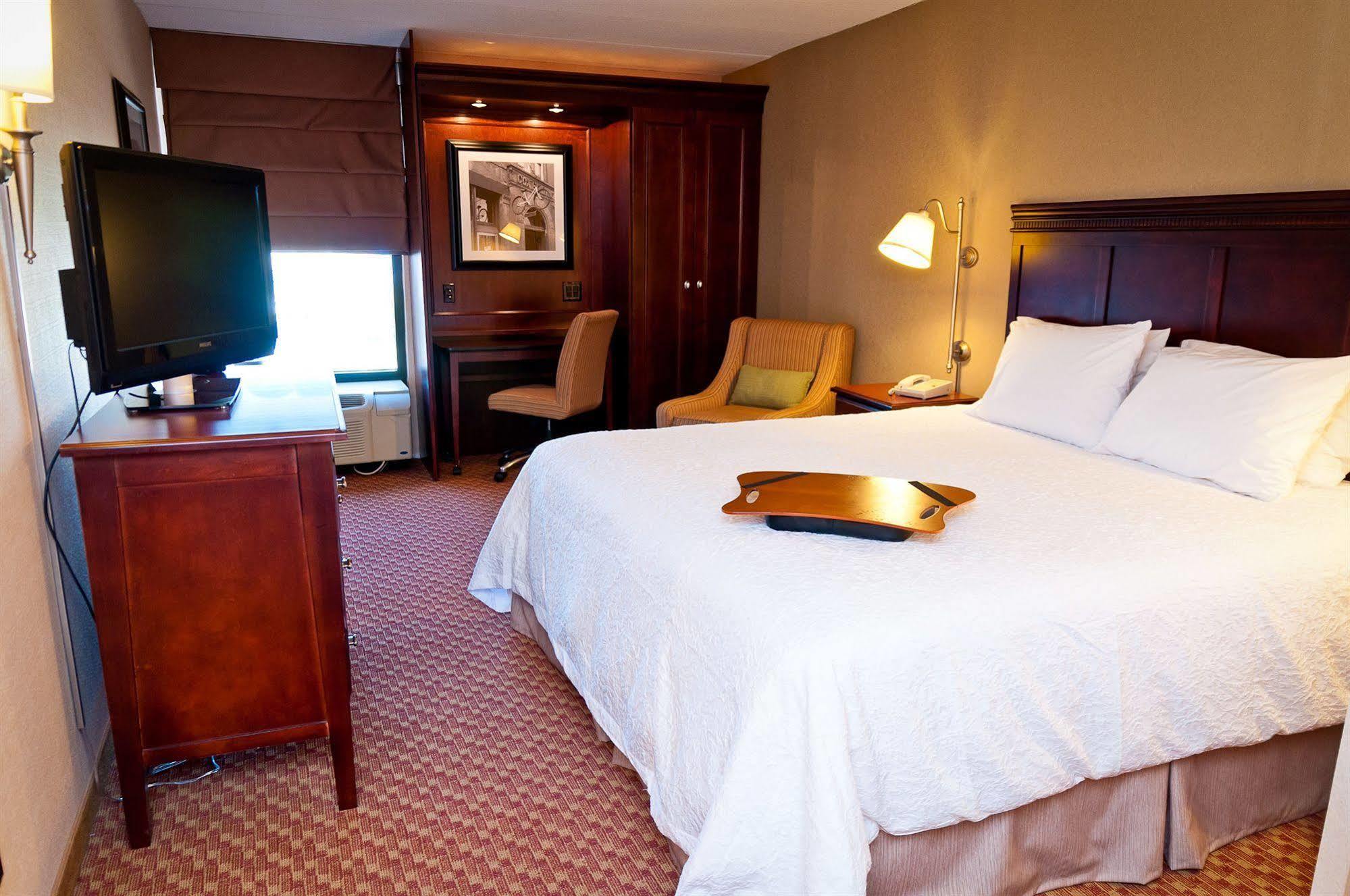Hampton Inn Fall River/Westport North Westport Exteriör bild