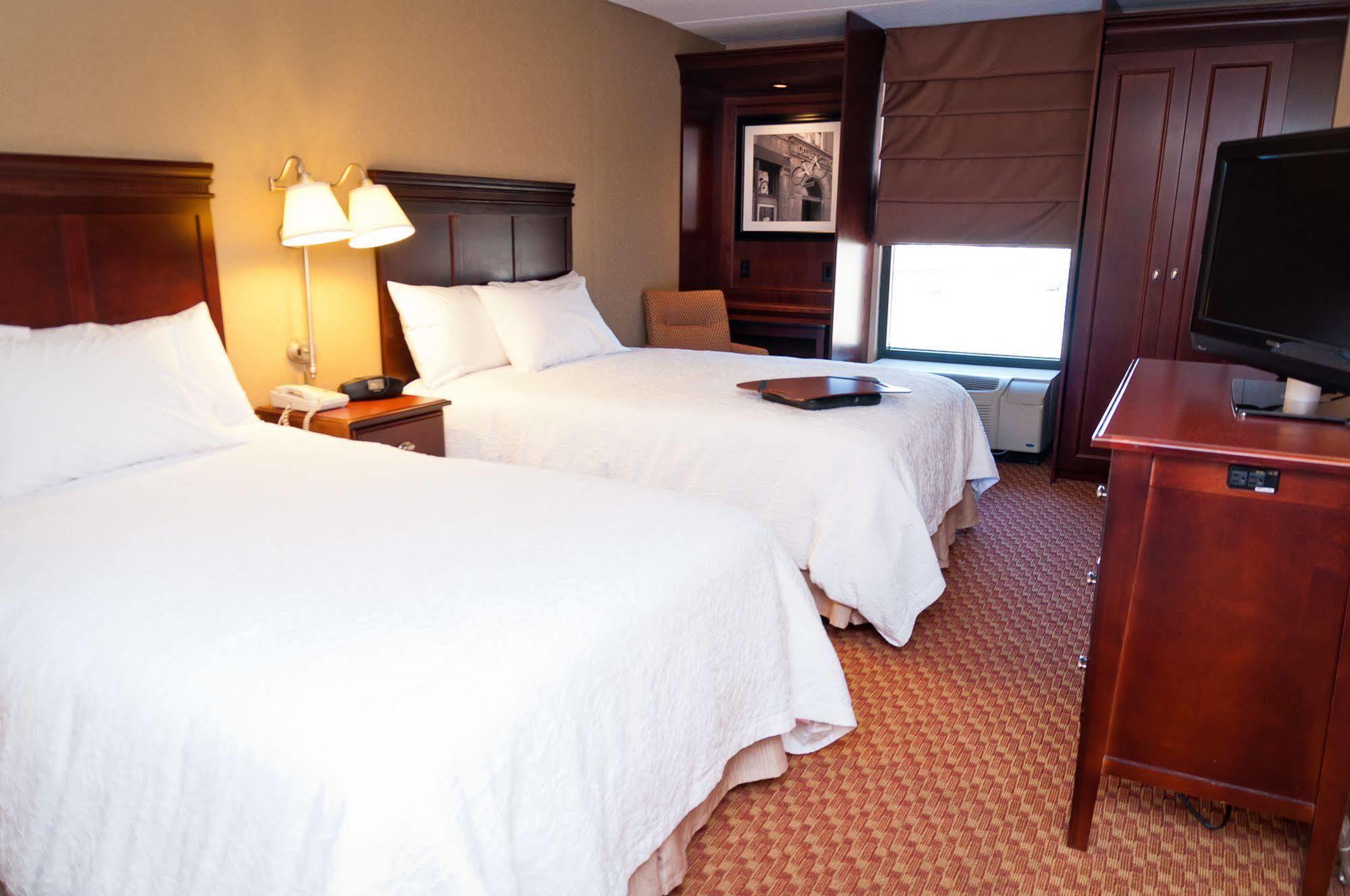 Hampton Inn Fall River/Westport North Westport Exteriör bild